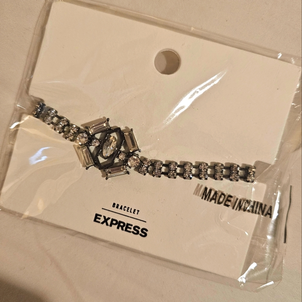 Express bracelet